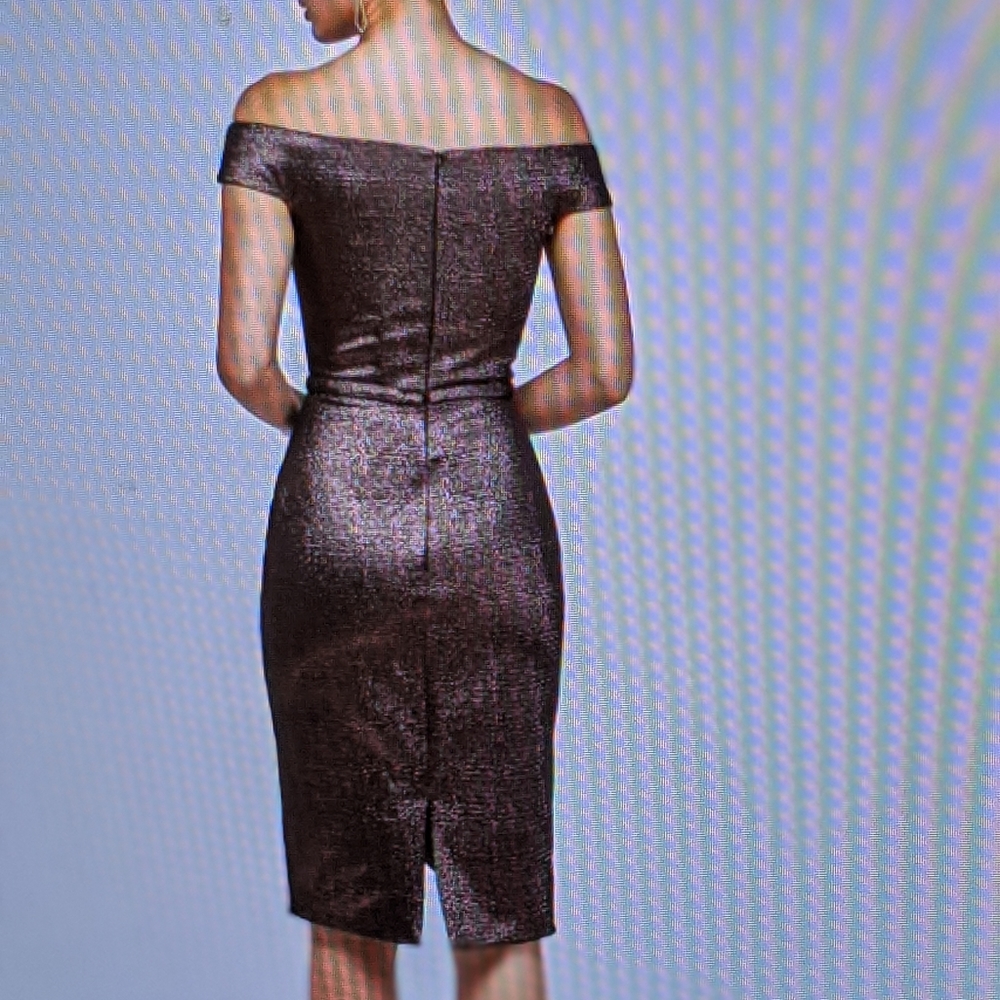 Cocktail dress. - Picture 3 of 6